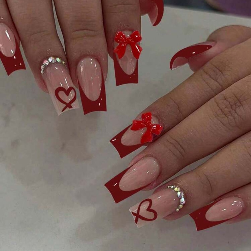 24pc Press On Nail Set from the Nail Bar 💅